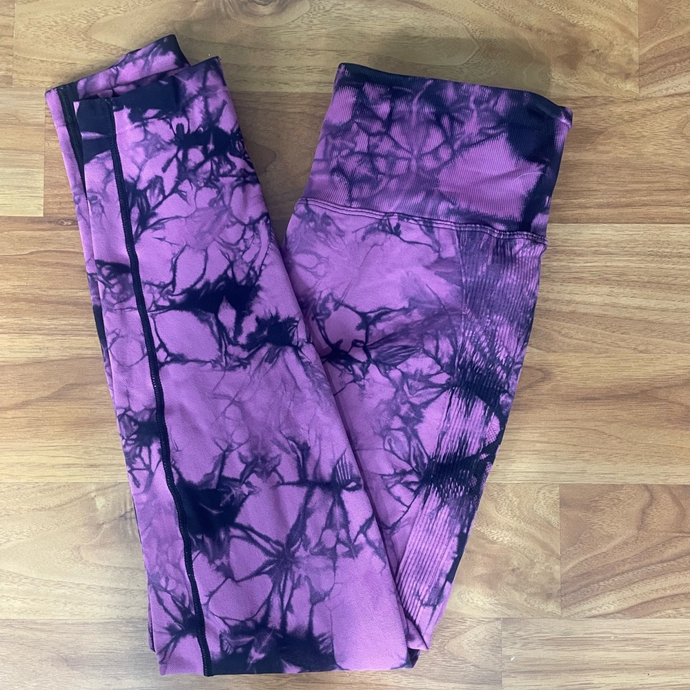 Tye dye workout leggings